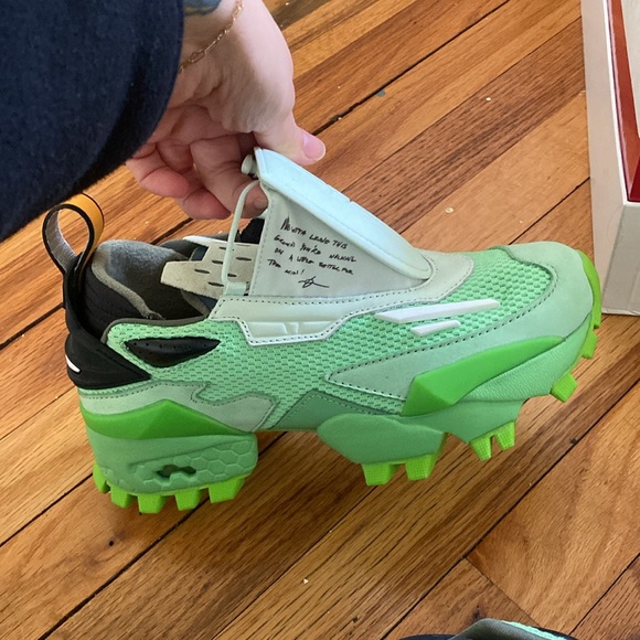 PYER MOSS X REEBOK Experiment 4 Trail Fury - Unisex Sneakers - Picture 3 of 8